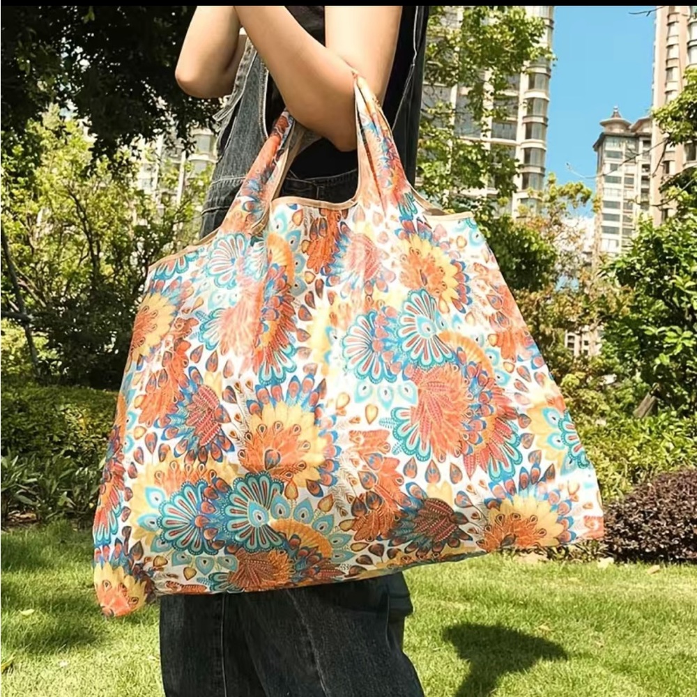 Versatile Bag - Picture 4 of 4